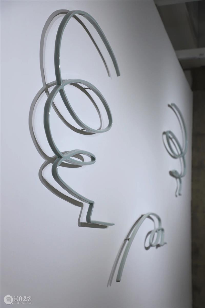 【实验空间·人物随访】白纸—刘建华个展 视频资讯 人物随访 人物 个展 白纸 刘建华 空间 雕塑 领域 青年 艺术家 实验性 崇真艺客